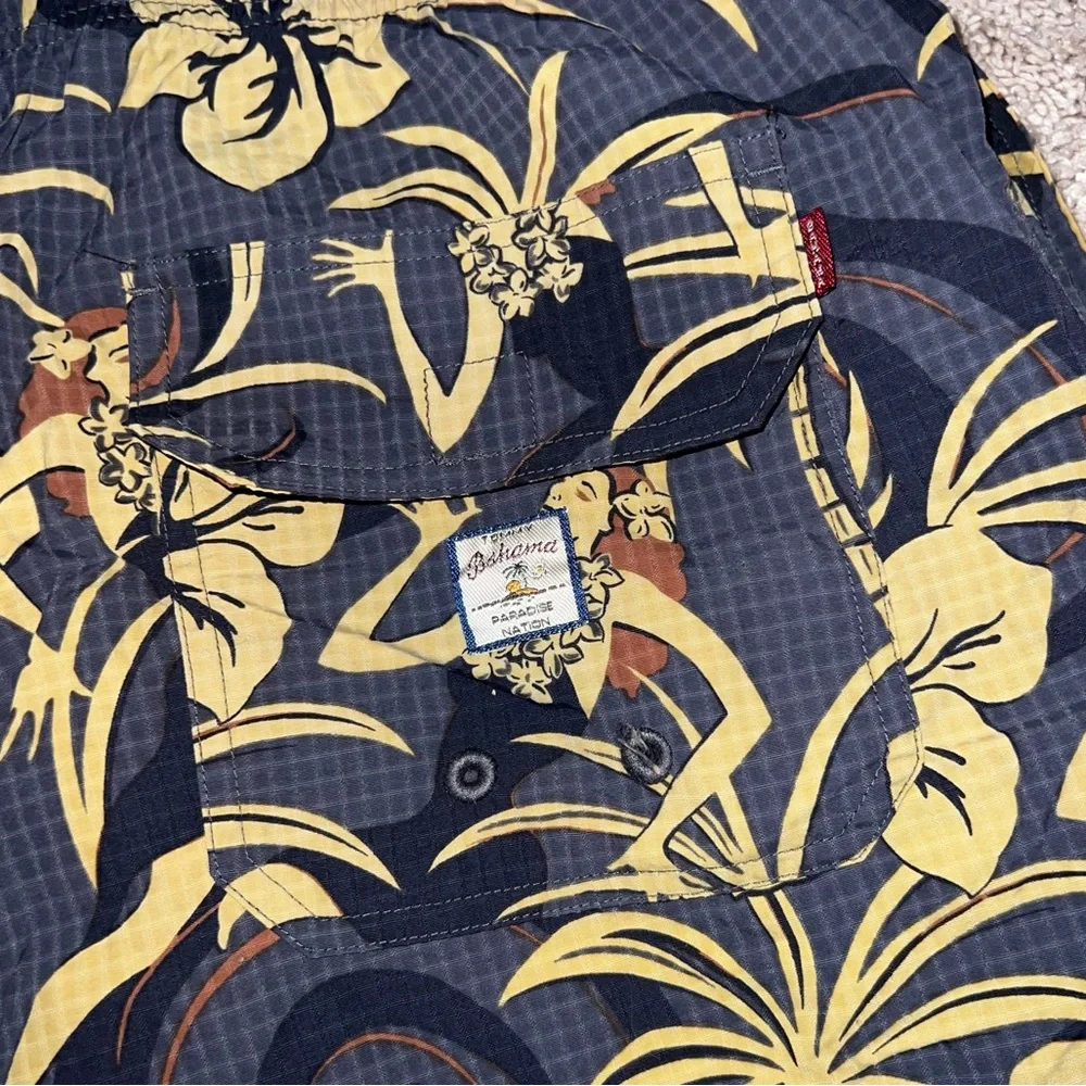 Tommy Bahama Swim Trunks Hawaiian Print Size Large